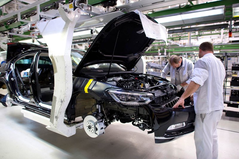 In der Autoindustrie brechen harte Zeiten an. Foto: VW